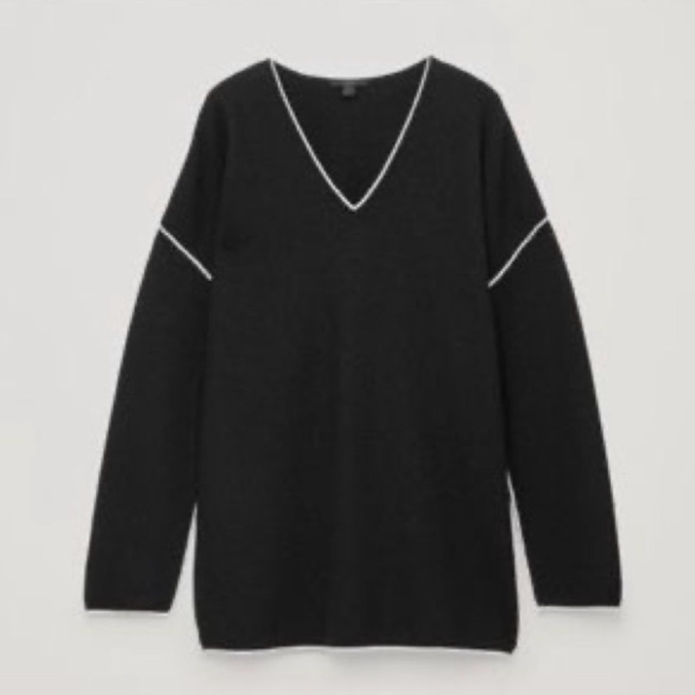 COS Oversized Black Boiled Wool V-neck Sweater with White Piping Size XS